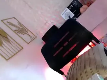 Freechat _caroline69 on Chaturbate