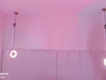 Freechat _huge_boobs_ebony on Chaturbate