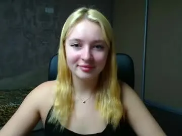 Freechat _mila_la_ on Chaturbate