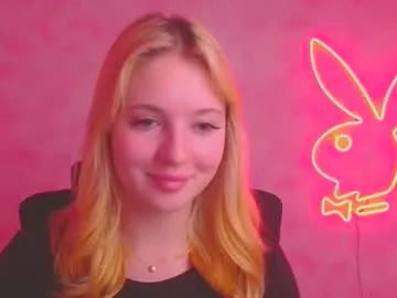 Freechat _mila_la_ on Chaturbate