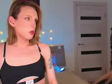 Freechat _yourfoxy_ on Chaturbate