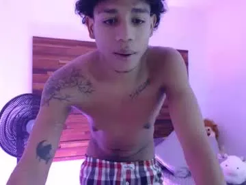 aarom_ on Chaturbate