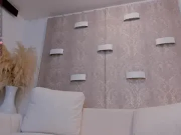 abby_yons — GOAL: squirt show [527 tokens remaining] hi guys for today disscount iin custom pics #bigass #latina #muscle #squirt #bigboobs