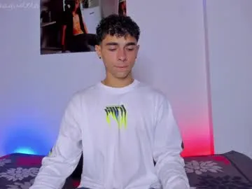 Freechat alex_zt on Chaturbate