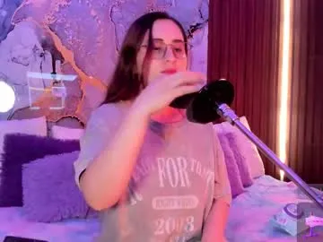 Chaturbate alice_cute77 is Freechat alice_cute77 — Follow me and give me a thumb up #anal #bigboobs #fuckmachine #squirt #daddy #latina #18