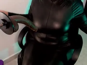 Freechat aliyahsstone on Chaturbate