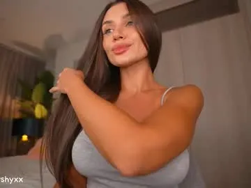 Freechat amylure on Chaturbate