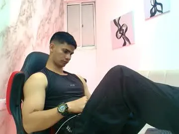 Freechat andres_stud on Chaturbate
