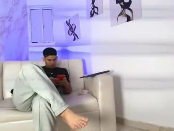 Freechat andres_stud on Chaturbate