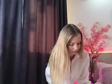 Freechat anexxblondie on Chaturbate