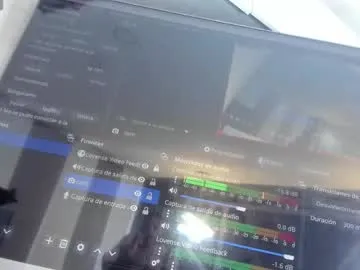 Freechat angelina_fit on Chaturbate