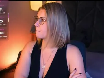 Private annielight on Chaturbate