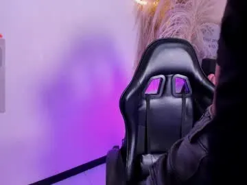 aria_joness_ on Chaturbate