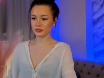 aria_mila on Chaturbate