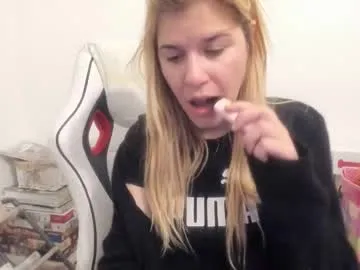 artsyandcraftsy_ — guess what #english #british #hairy #smallboobs #bisexual [2699 tokens remaining]