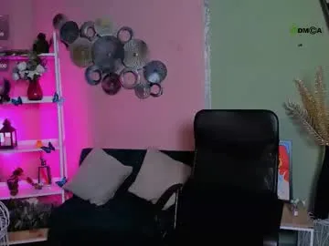 Freechat astren_villo on Chaturbate