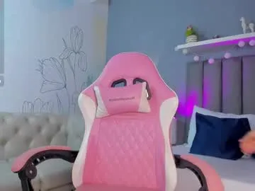 Offline atenea_jones_ on Chaturbate