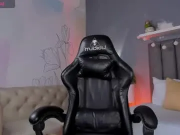 Offline atenea_jones_ on Chaturbate