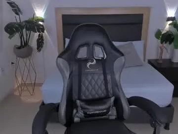 Offline atenea_jones_ on Chaturbate