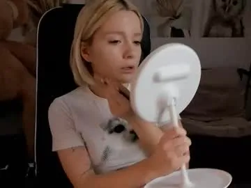 Freechat aurorawrenfield on Chaturbate