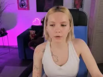 Freechat aurorawrenfield on Chaturbate