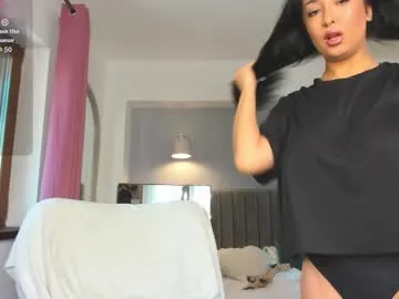 Freechat awesome_jolie on Chaturbate