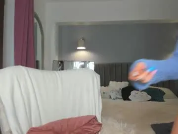 Freechat awesome_jolie on Chaturbate