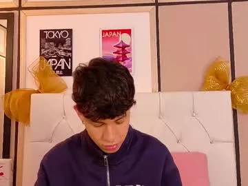 Freechat axel_evanss on Chaturbate