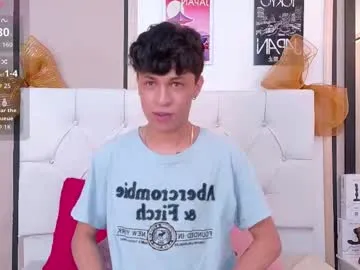 Freechat axel_evanss on Chaturbate