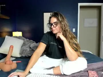 befxckingnice — lingerie @ goal [2807 tokens left] #teen #lovense #bigboobs #new