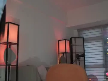 belle_adrienne on Chaturbate