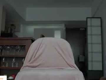 belle_adrienne on Chaturbate