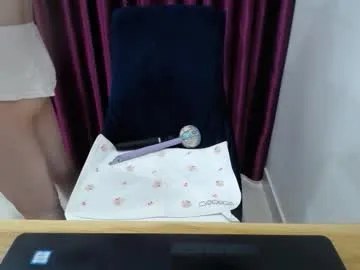 belly18only on Chaturbate 