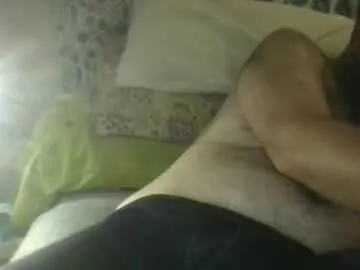 Freechat bikinky420couple on Chaturbate