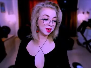 Freechat blinkofeyess on Chaturbate