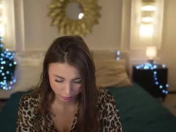 Freechat bright_diamonds_054 on Chaturbate