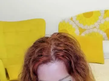 Freechat britishmilfpenelope on Chaturbate