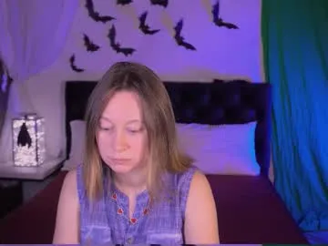 brooke_evans_ — take off my blue dress:)  #mature #lovense #hairy #natural #pantyhose [215 tokens remaining]