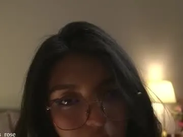 Freechat call_me_rosie on Chaturbate