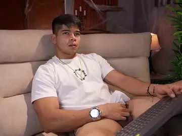 capizzi_ — enjoy the best milk show #bigcock #latino #ass #lovense #cum [1549 tokens remaining]