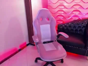 caro_sexyhot — GOAL: let us see your breasts up close mommy [66 tokens remaining] Welcome to my room!-Mommy is waiting for you, we'll have a great time together. #curvy #latina #tattoo #feet #bigass