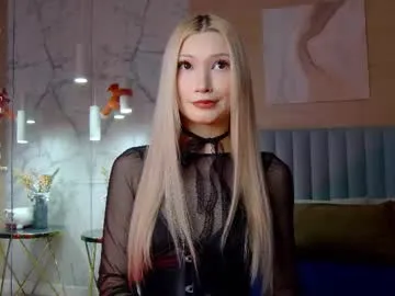 Freechat carolreeves on Chaturbate