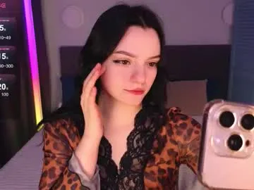 Freechat caseykissing on Chaturbate