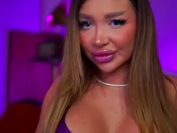 Freechat cassyelips on Chaturbate