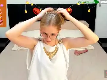 catmintlush — Make me cumTake off 1 wear at your choise [132 tokens left] #glasses #lovense #pussy