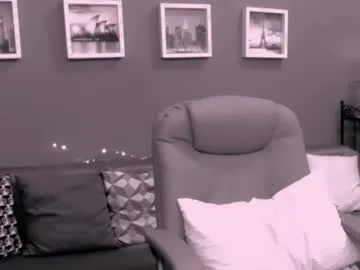 Freechat chantallovely on Chaturbate