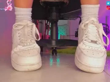 Freechat charlotte__grey on Chaturbate