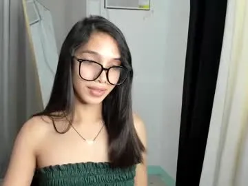 Freechat cici_02 on Chaturbate