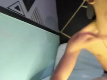 Freechat colstorw_ on Chaturbate