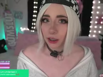 Freechat crimsonkitten on Chaturbate